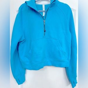 Lululemon Scuba Oversized Half-Zip Hoodie
Electric Turquoise *M